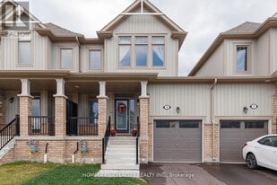 5 Kirby Ave in Collingwood, ON - Building Photo