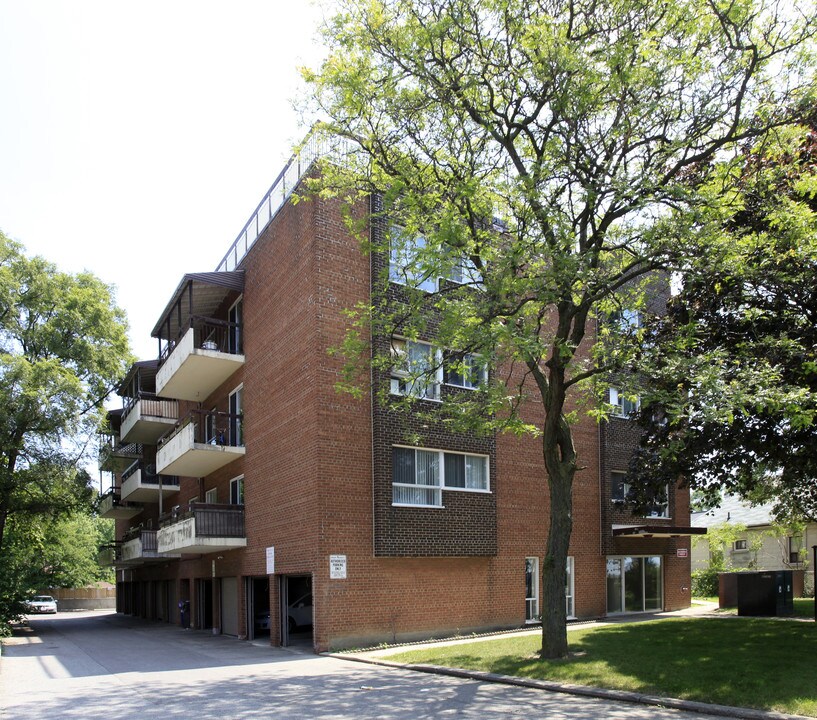 1159 Birchmount Rd in Toronto, ON - Building Photo