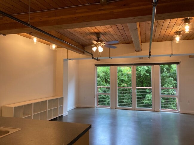 401 9th Ave N in Seattle, WA - Building Photo - Building Photo