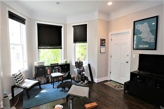 4849 N Seeley Ave, Unit 2 in Chicago, IL - Foto de edificio - Building Photo