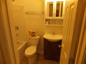 2323 E Bearfield Subdivision in Columbia, MO - Foto de edificio - Building Photo