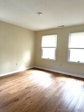 25 Old Turnpike Rd, Unit Building 25 16 in Southington, CT - Building Photo - Building Photo