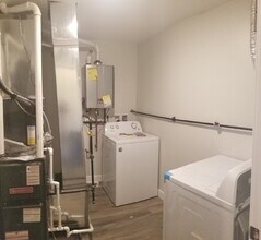 729 N 38th St, Unit 2 in Philadelphia, PA - Building Photo - Building Photo