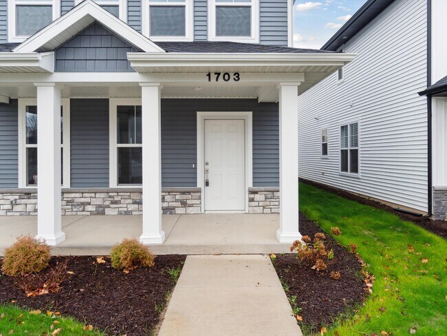1703 Ashfield St in Howell, MI - Building Photo - Building Photo