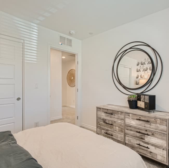 10717 Bendmore Ct in Las Vegas, NV - Building Photo - Building Photo