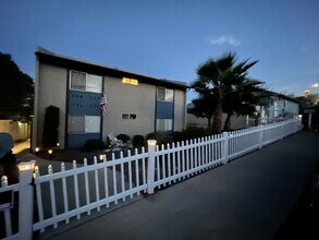 315 N Pico Ave, Unit 315 N. Pico in Fallbrook, CA - Foto de edificio - Building Photo