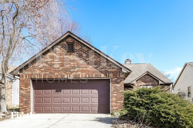 property at 1651 Parkthorne Dr