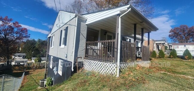 326 Westwood Blvd in Staunton, VA - Building Photo - Building Photo