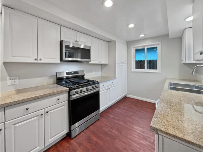 5928 Lila Ln in North Highlands, CA - Building Photo - Building Photo