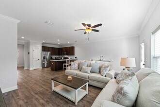 1712 Sound Haven Ct in Navarre, FL - Building Photo - Building Photo