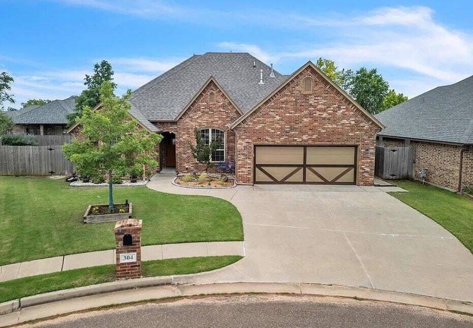 304 SW 172nd Cir in Oklahoma City, OK - Building Photo