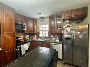 610 Winchester Rd in Jacksonville, NC - Building Photo - Building Photo