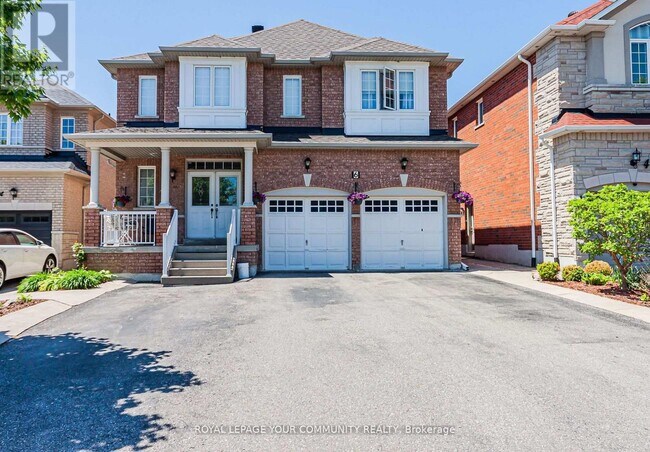 property at 6 Round Hill Ct