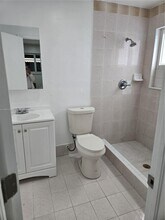 310 SW 69th Ave in Miami, FL - Building Photo - Building Photo