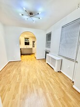 2628 E Somerset St in Philadelphia, PA - Building Photo - Building Photo