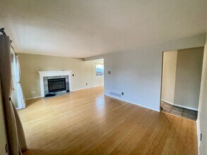 2930 Pleasant Valley Rd in Fort Collins, CO - Building Photo - Building Photo