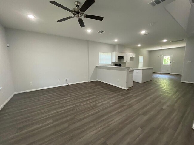 7522 E Maxroy St-Unit -A in Houston, TX - Building Photo - Building Photo