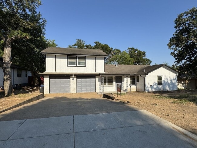 property at 605 Vine St