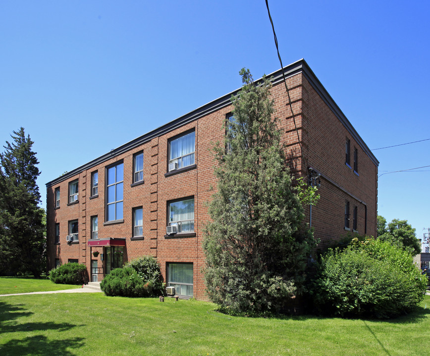 Englehart Apartments in Toronto, ON - Building Photo