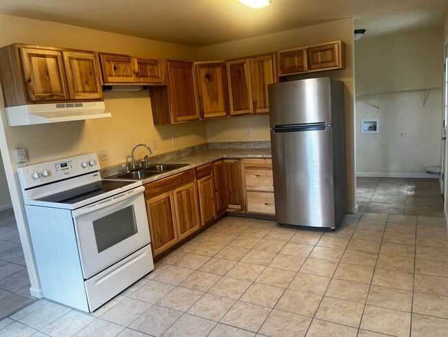 1066 Williams St in Brush, CO - Building Photo - Building Photo