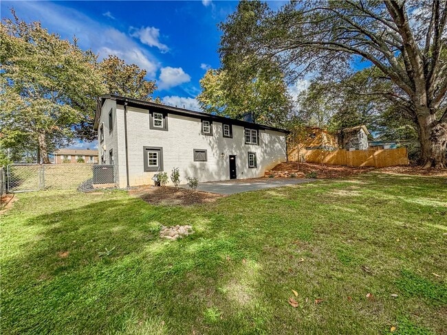 property at 710 Evelyn Dr
