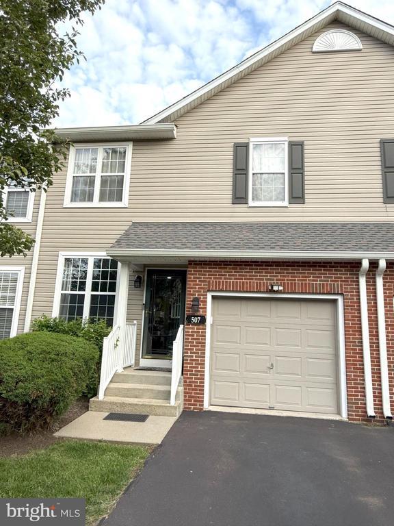 property at 507 Quincy St