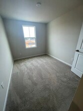 1152 Robins Nest Dr in Youngsville, NC - Foto de edificio - Building Photo