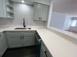 1455 W Fullerton Ave in Chicago, IL - Building Photo - Building Photo