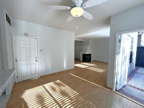 1729 S Sunflower Ave in Glendora, CA - Building Photo - Building Photo