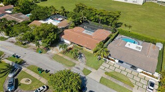 20375 NE 22nd Pl in Miami, FL - Building Photo