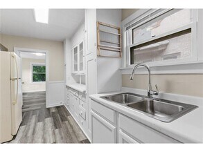 2512 Dupont Ave S in Minneapolis, MN - Building Photo - Building Photo