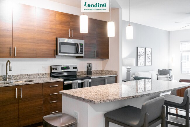 151 7th St S, Unit 423.3760 in St. Petersburg, FL - Building Photo - Building Photo