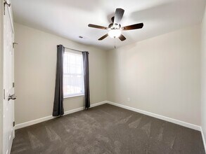 7305 Rosehall Dr in Charlotte, NC - Building Photo - Building Photo