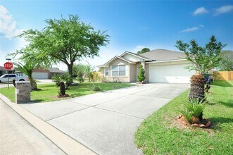 7730 Valley Elm Ln in Houston, TX - Building Photo - Building Photo