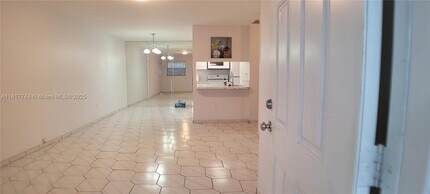 15699 SW 73rd Cir Terrace in Miami, FL - Building Photo - Building Photo