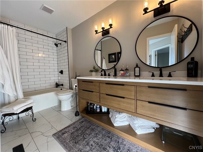 property at 191 Summerhaven Dr S