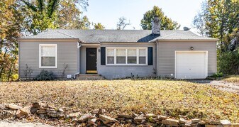 602 Lookout Ct SE, Unit A in Knoxville, TN - Building Photo