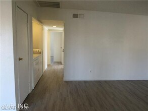 2792 Eldora Cir-Unit -Unit D in Las Vegas, NV - Building Photo - Building Photo