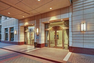 1100 Uptown Park Blvd in Houston, TX - Building Photo