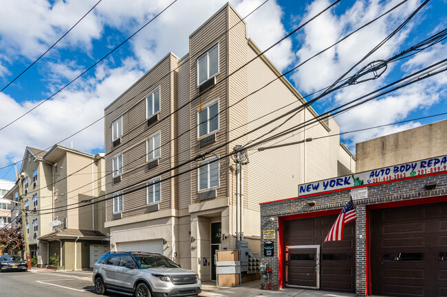 The Abbey in West New York, NJ - Building Photo - Building Photo