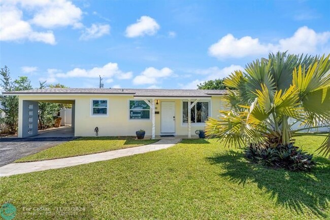 1312 SE 1st Ave in Deerfield Beach, FL - Building Photo - Building Photo