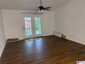 1219 Brittany Dr in Florence, SC - Foto de edificio - Building Photo