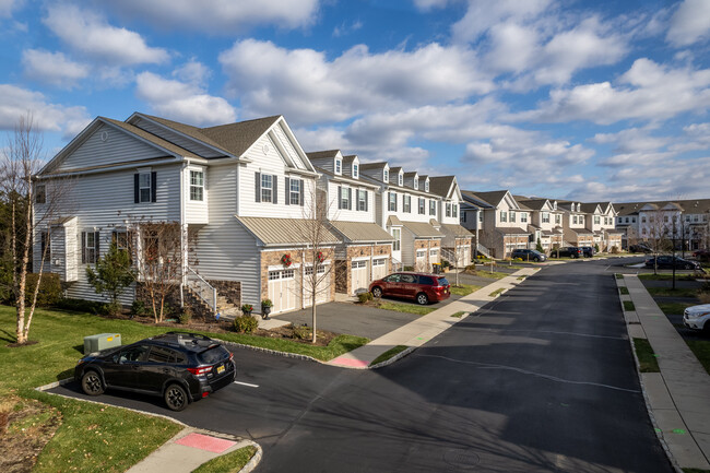 Montgomery Ridge in Skillman, NJ - Foto de edificio - Building Photo