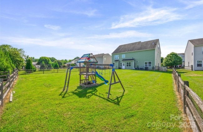 8312 Compton Acres Ln in Waxhaw, NC - Building Photo - Building Photo