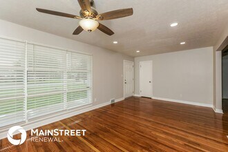 5505 W Pages Ln in Louisville, KY - Building Photo - Building Photo