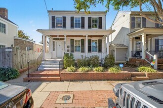 1302 Sophia St in Fredericksburg, VA - Building Photo - Building Photo