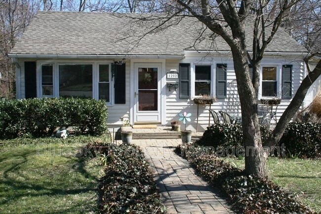 property at 1202 Cherry Ave