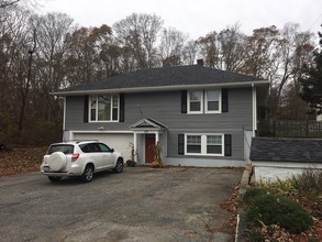 196 Bulgarmarsh Rd in Tiverton, RI - Building Photo - Other