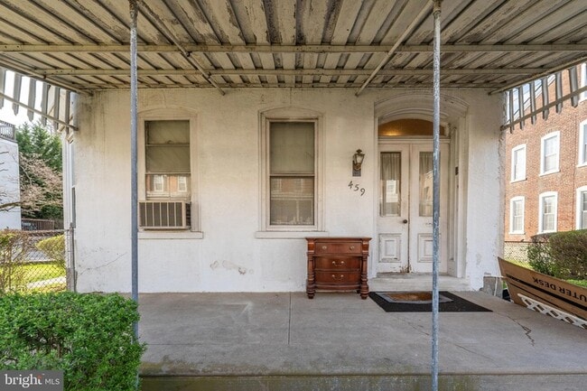 459 Martin St, Unit 2nd Floor in Philadelphia, PA - Building Photo - Building Photo
