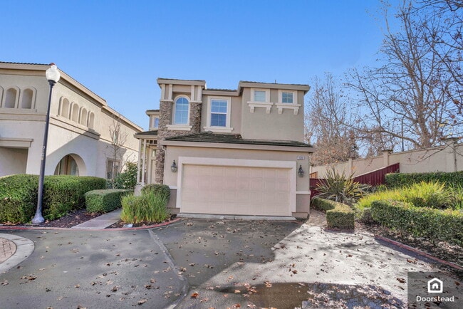 5089 Orvieto Ct in Fairfield, CA - Foto de edificio - Building Photo